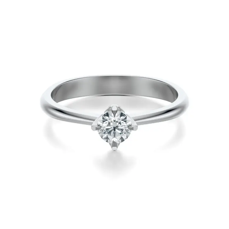 Pierścionek z białego złota z diamentem